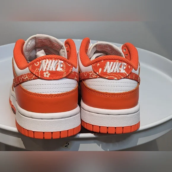 Nike Dunk Low Essential Women's Size 6 - Picture 6 of 9